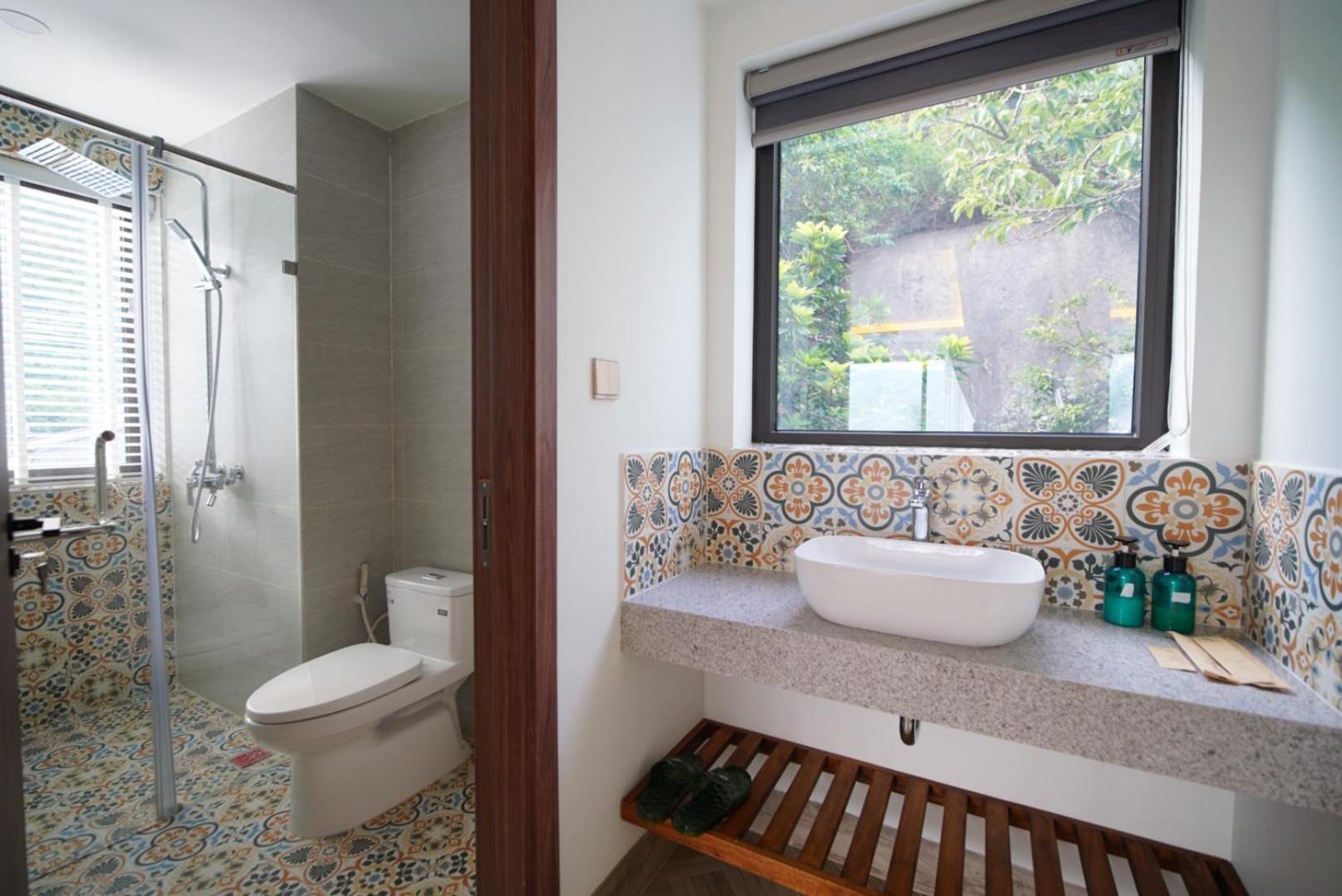 The Coral Homestay & Pub Tân Hiệ Eksteriør billede