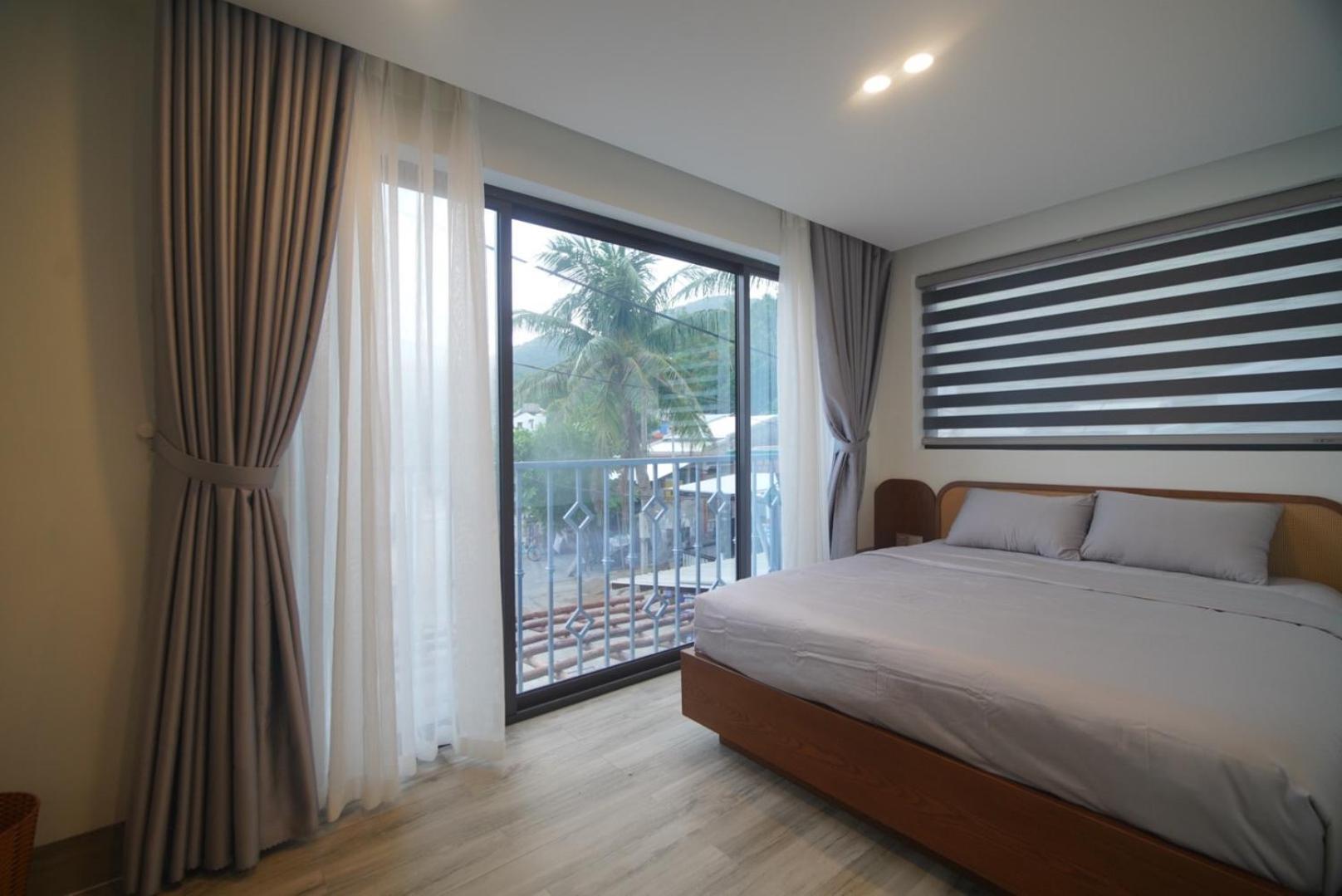 The Coral Homestay & Pub Tân Hiệ Eksteriør billede