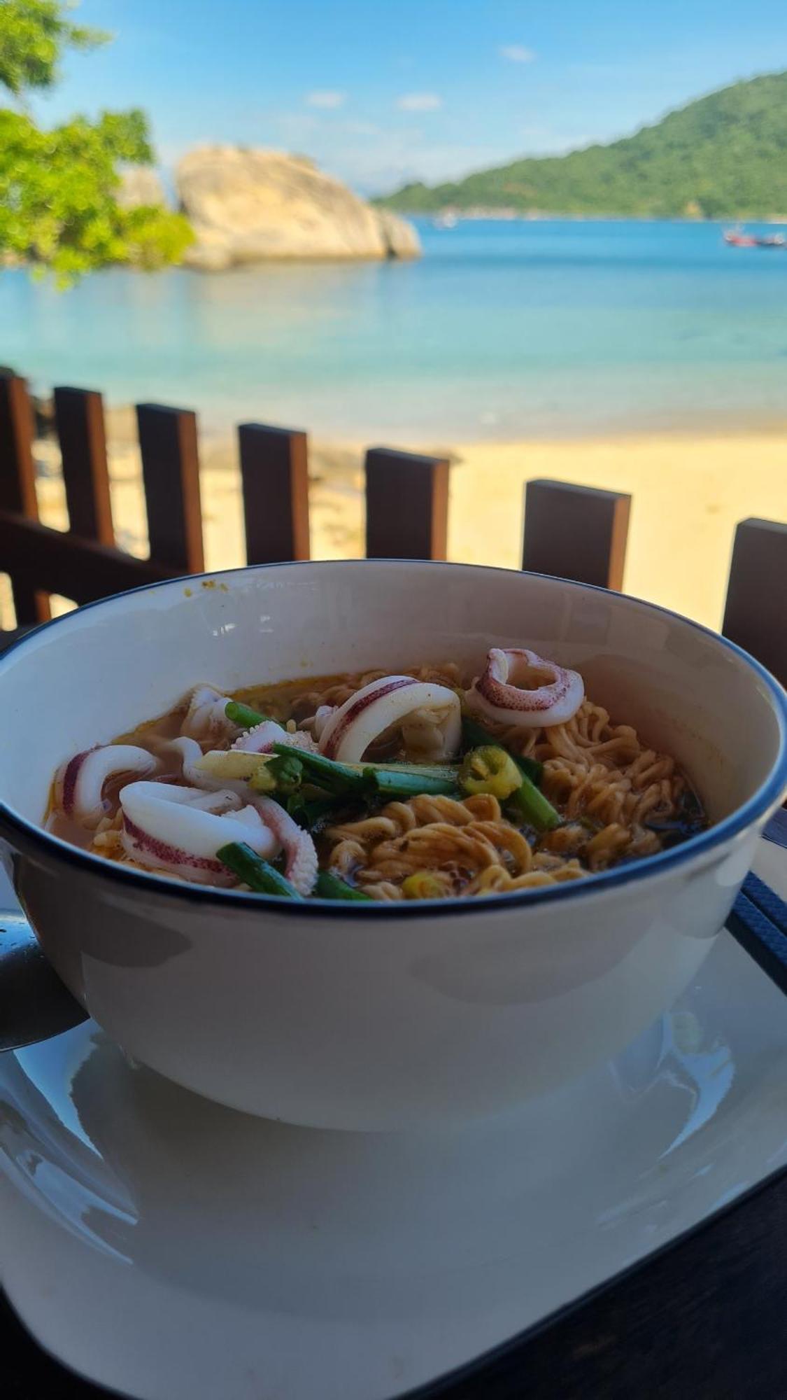 The Coral Homestay & Pub Tân Hiệ Eksteriør billede