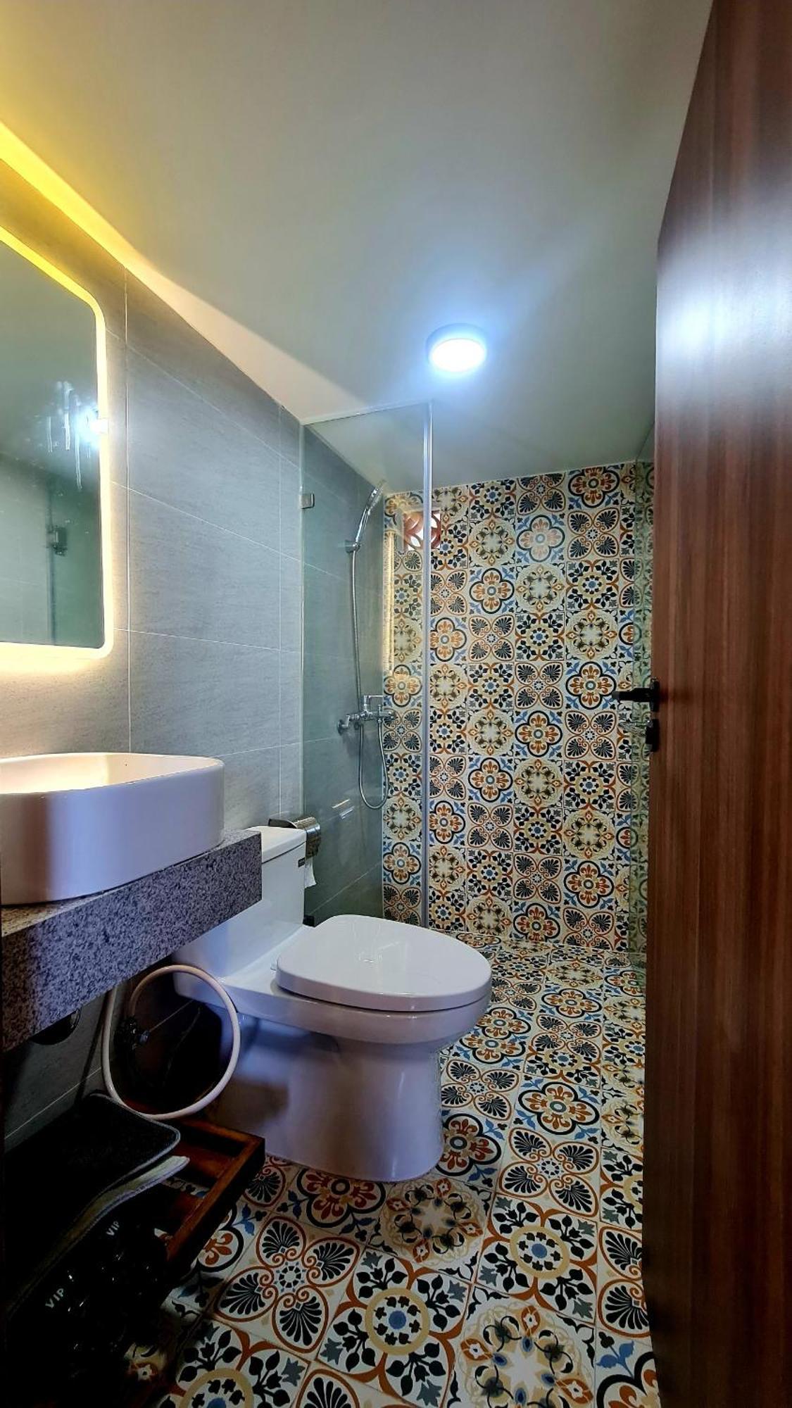 The Coral Homestay & Pub Tân Hiệ Eksteriør billede