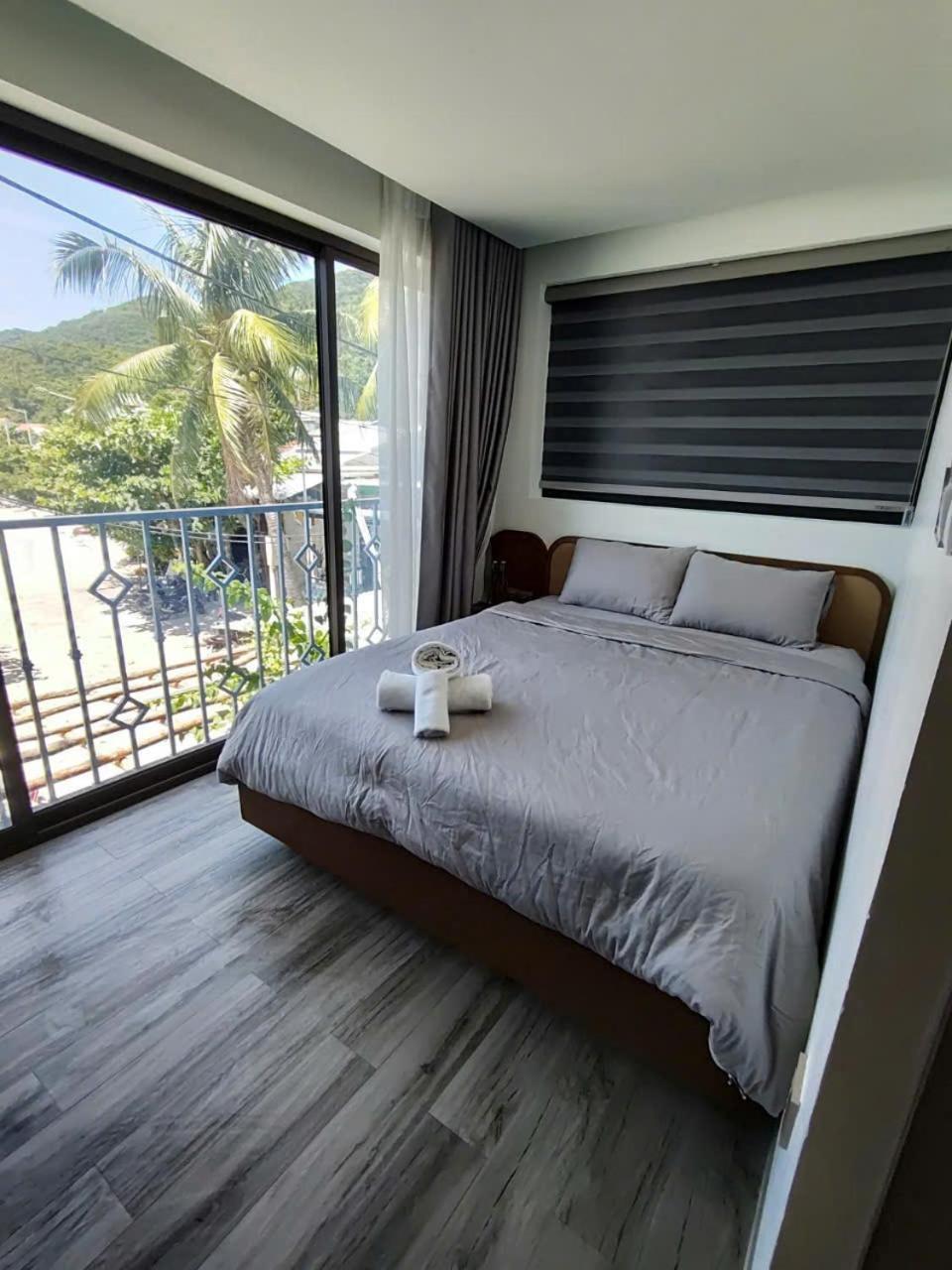 The Coral Homestay & Pub Tân Hiệ Eksteriør billede